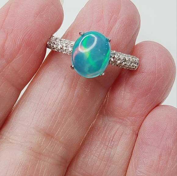 Elegant Silver Opal Ring with Crystal Accents - Picture 6 of 12
